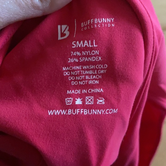 Raspberry buff bunny crop top small new - Picture 3 of 3